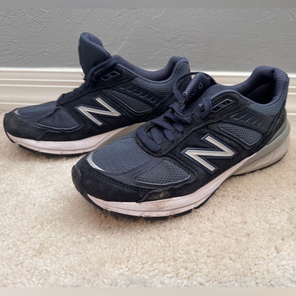 New Balance 990V5 in Navy